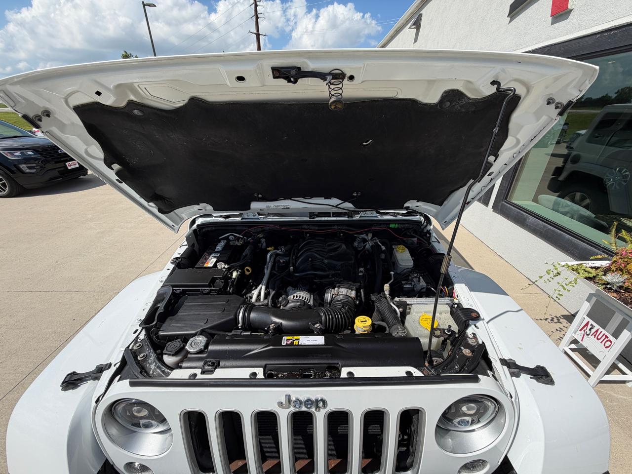 Jeep Wrangler Unlimited Sahara 4WD 2016