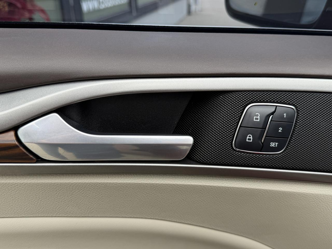 Ford Fusion Platinum 2017