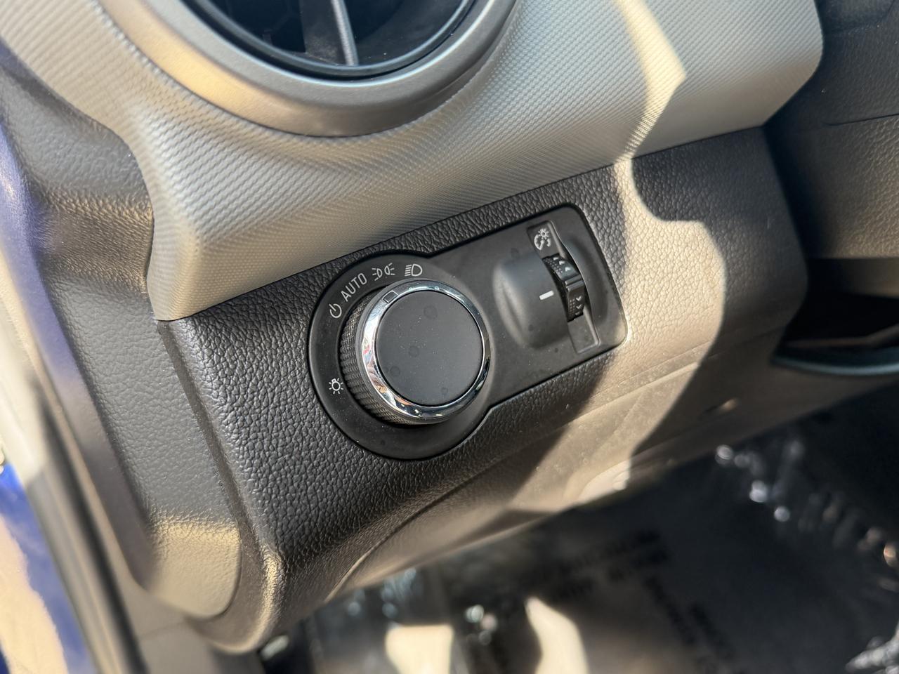 Chevrolet Sonic LT Auto Sedan 2013