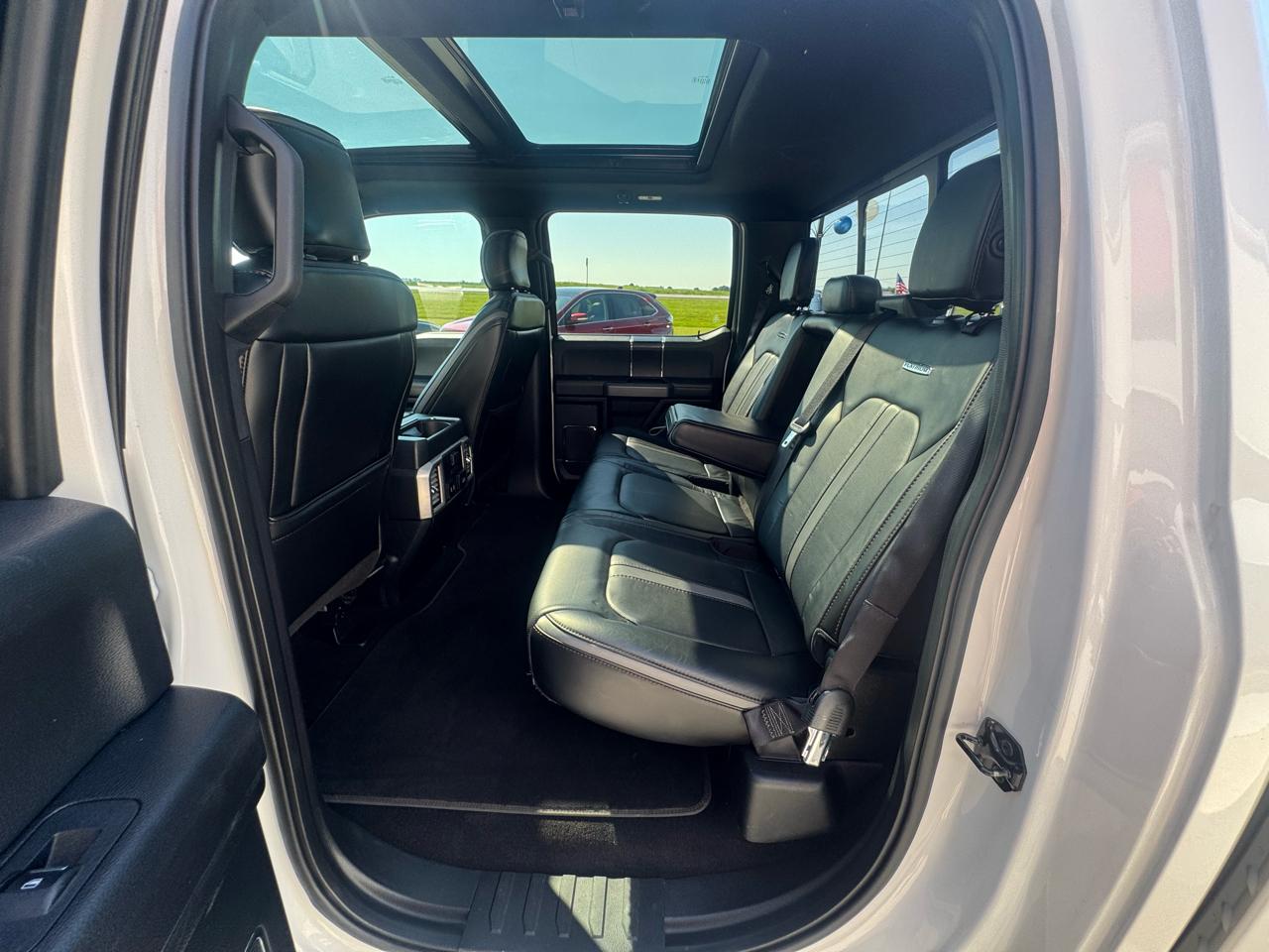 Ford F-150 Platinum SuperCrew 5.5-ft. Bed 4WD 2018