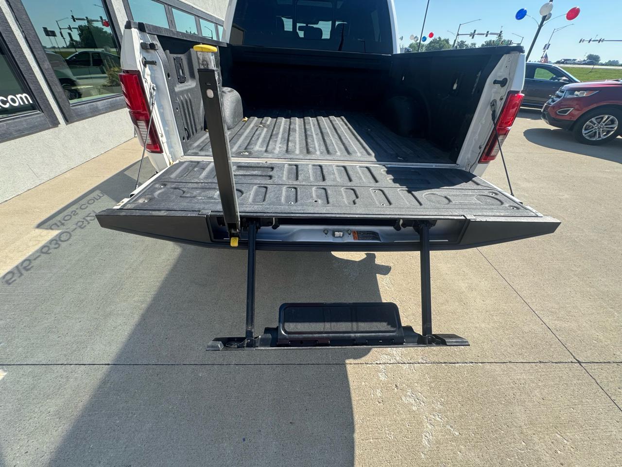 Ford F-150 Platinum SuperCrew 5.5-ft. Bed 4WD 2018