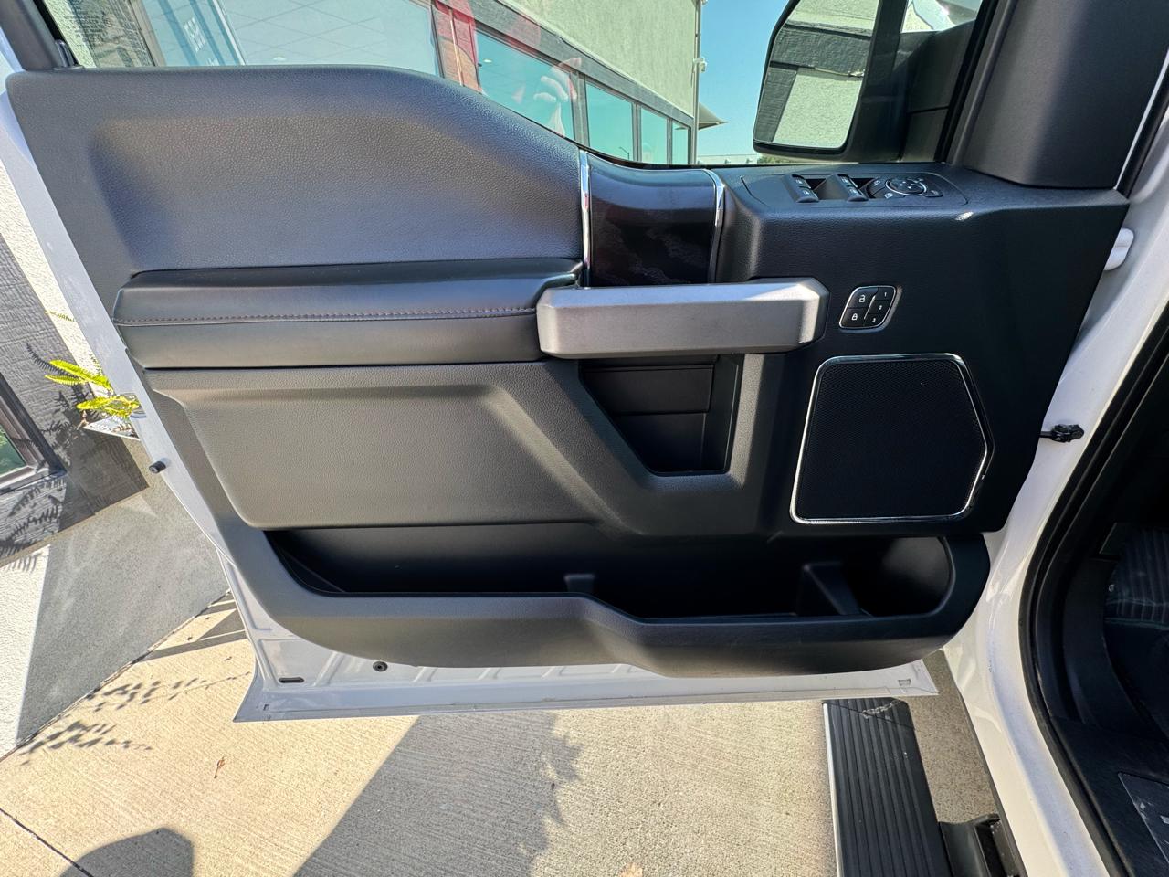 Ford F-150 Platinum SuperCrew 5.5-ft. Bed 4WD 2018
