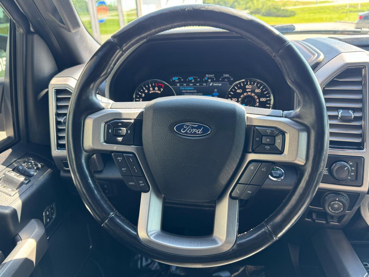 Ford F-150 Platinum SuperCrew 5.5-ft. Bed 4WD 2018