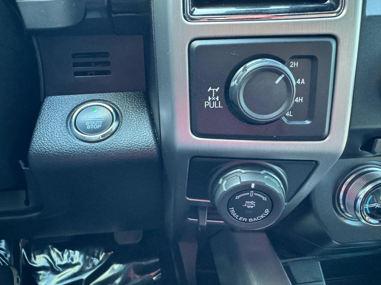 Ford F-150 Platinum SuperCrew 5.5-ft. Bed 4WD 2018