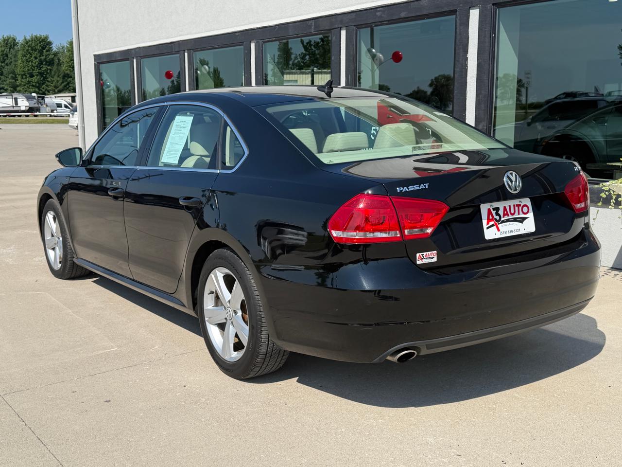 Volkswagen Passat 2.5L SE AT 2012