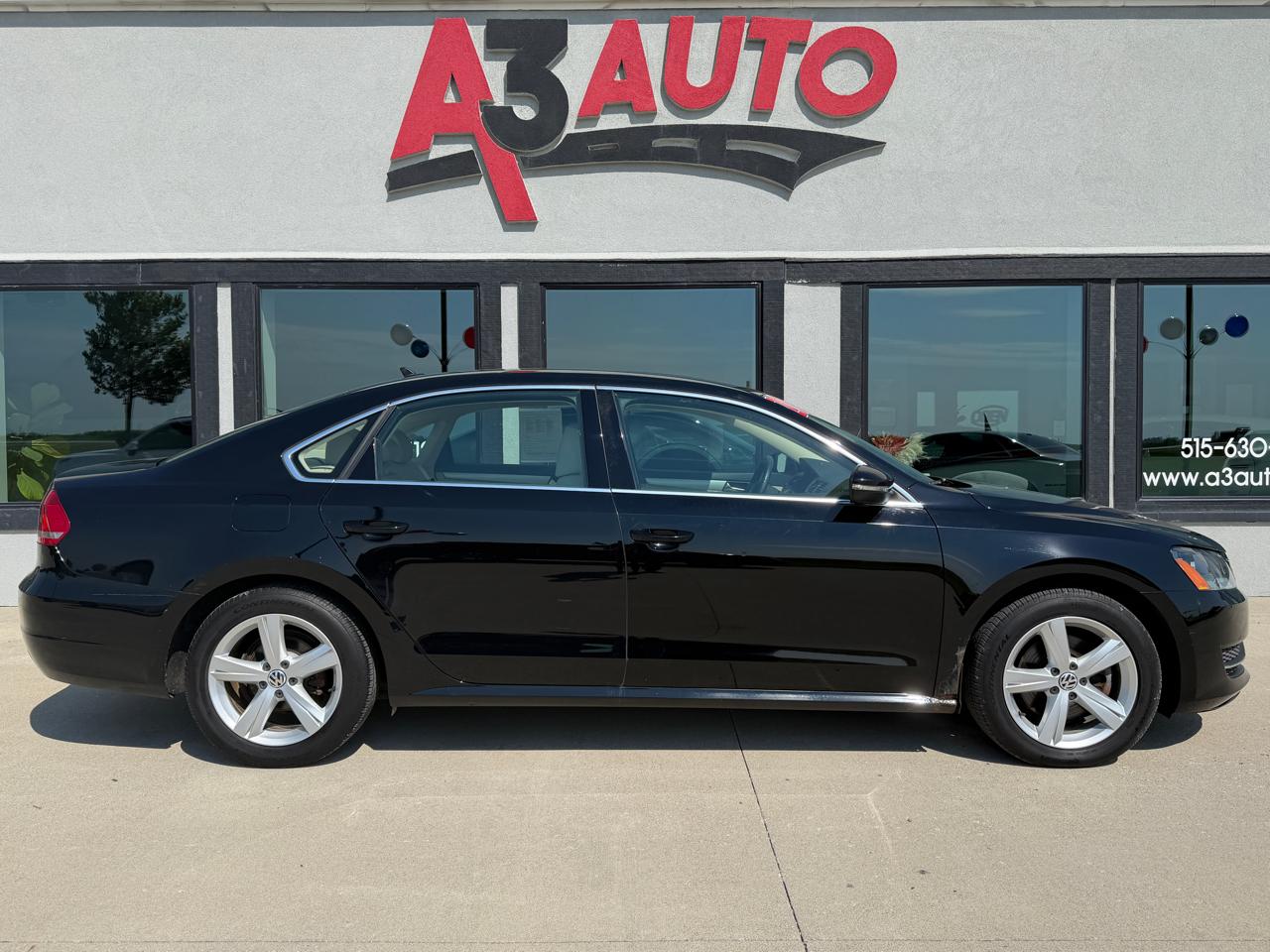 Volkswagen Passat 2.5L SE AT 2012