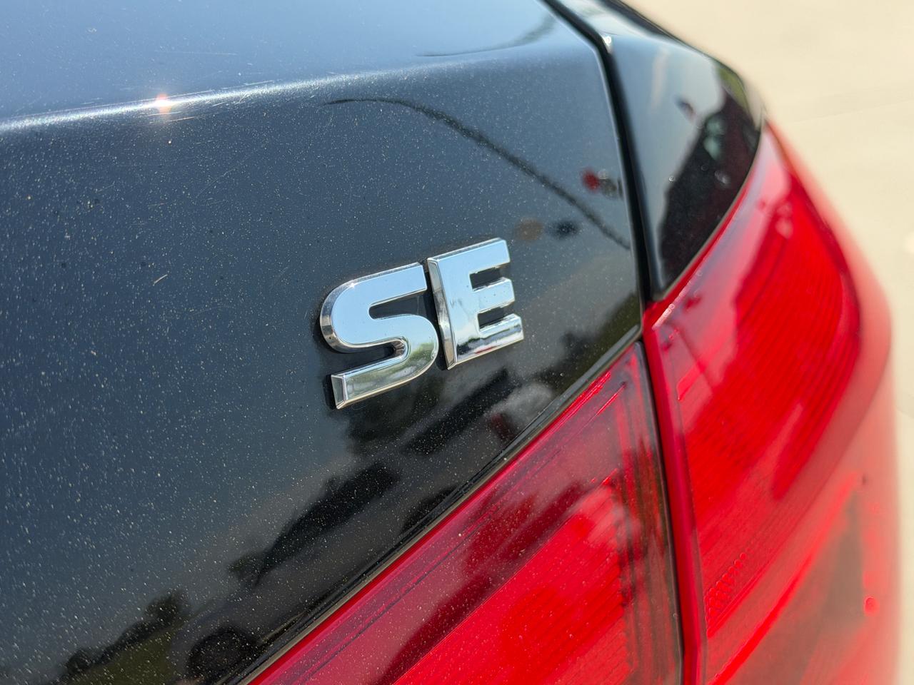 Volkswagen Passat 2.5L SE AT 2012