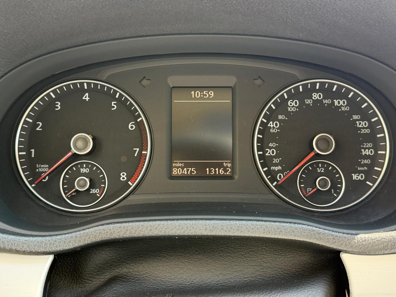 Volkswagen Passat 2.5L SE AT 2012
