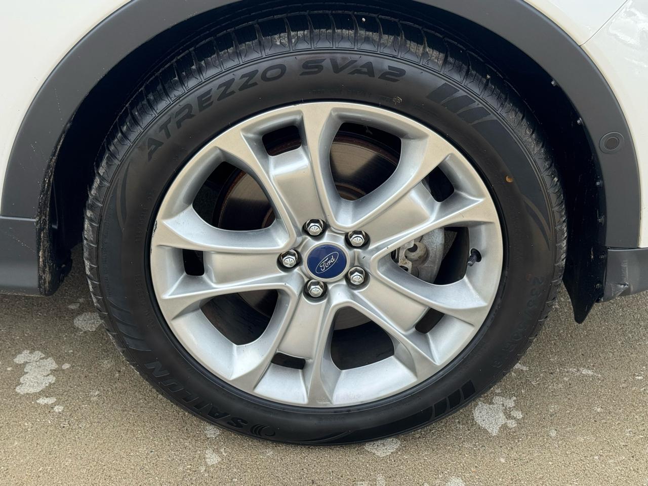 Ford Escape Titanium 4WD 2015