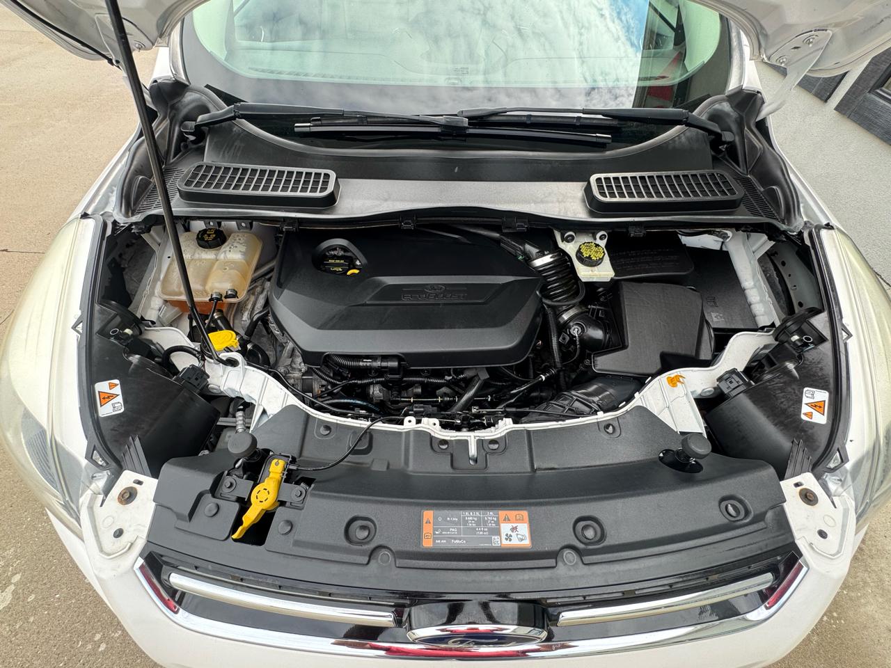 Ford Escape Titanium 4WD 2015