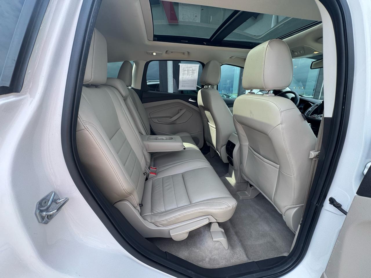 Ford Escape Titanium 4WD 2015