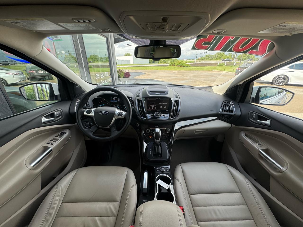 Ford Escape Titanium 4WD 2015