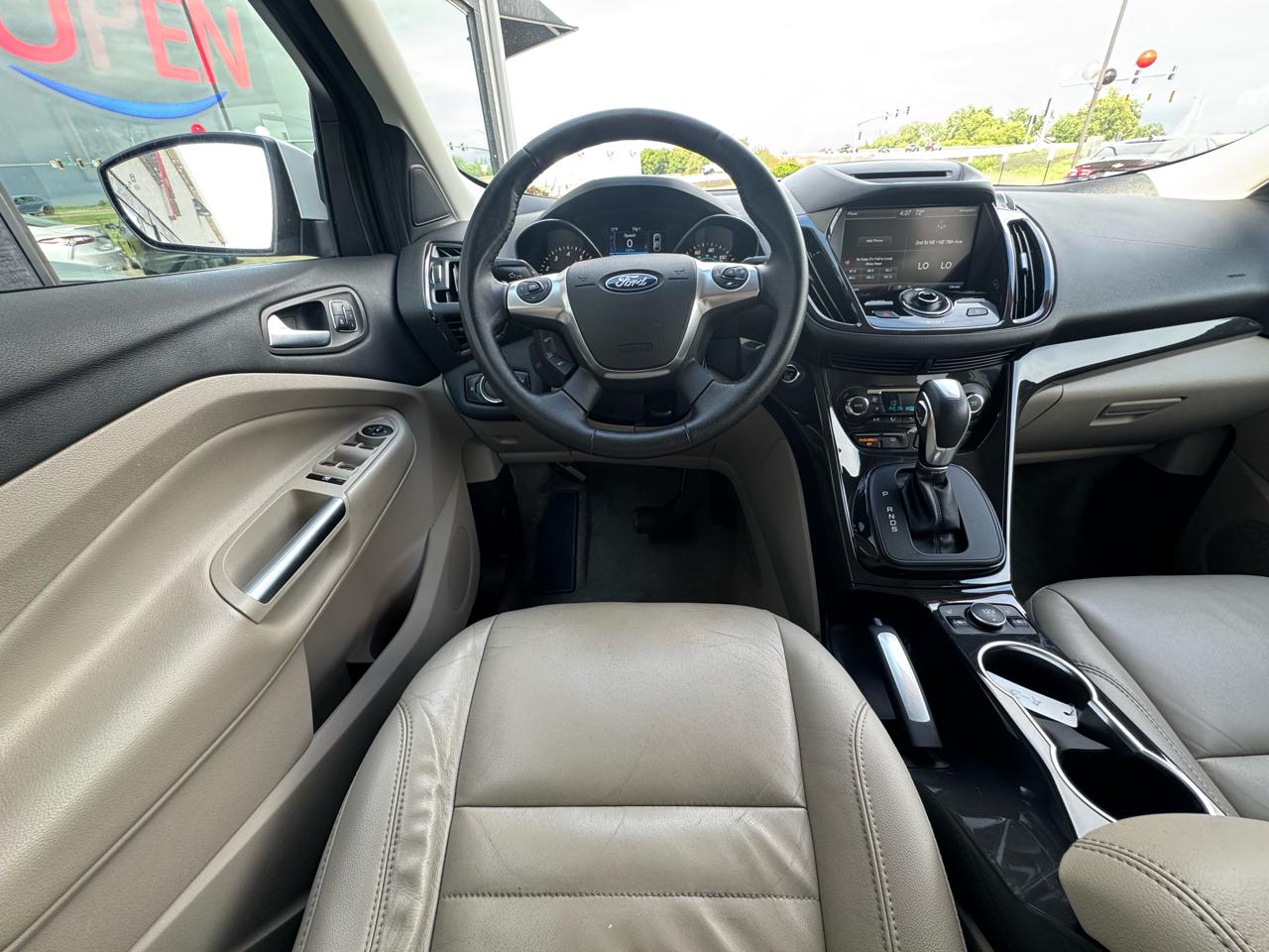 Ford Escape Titanium 4WD 2015