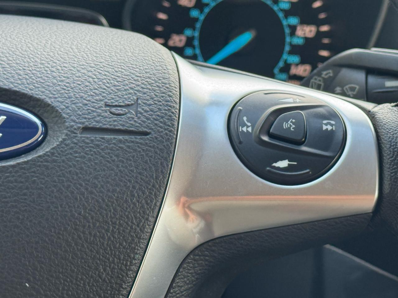 Ford Escape Titanium 4WD 2015