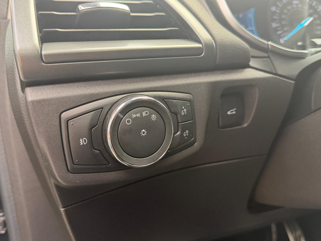 Ford Fusion Titanium AWD 2014