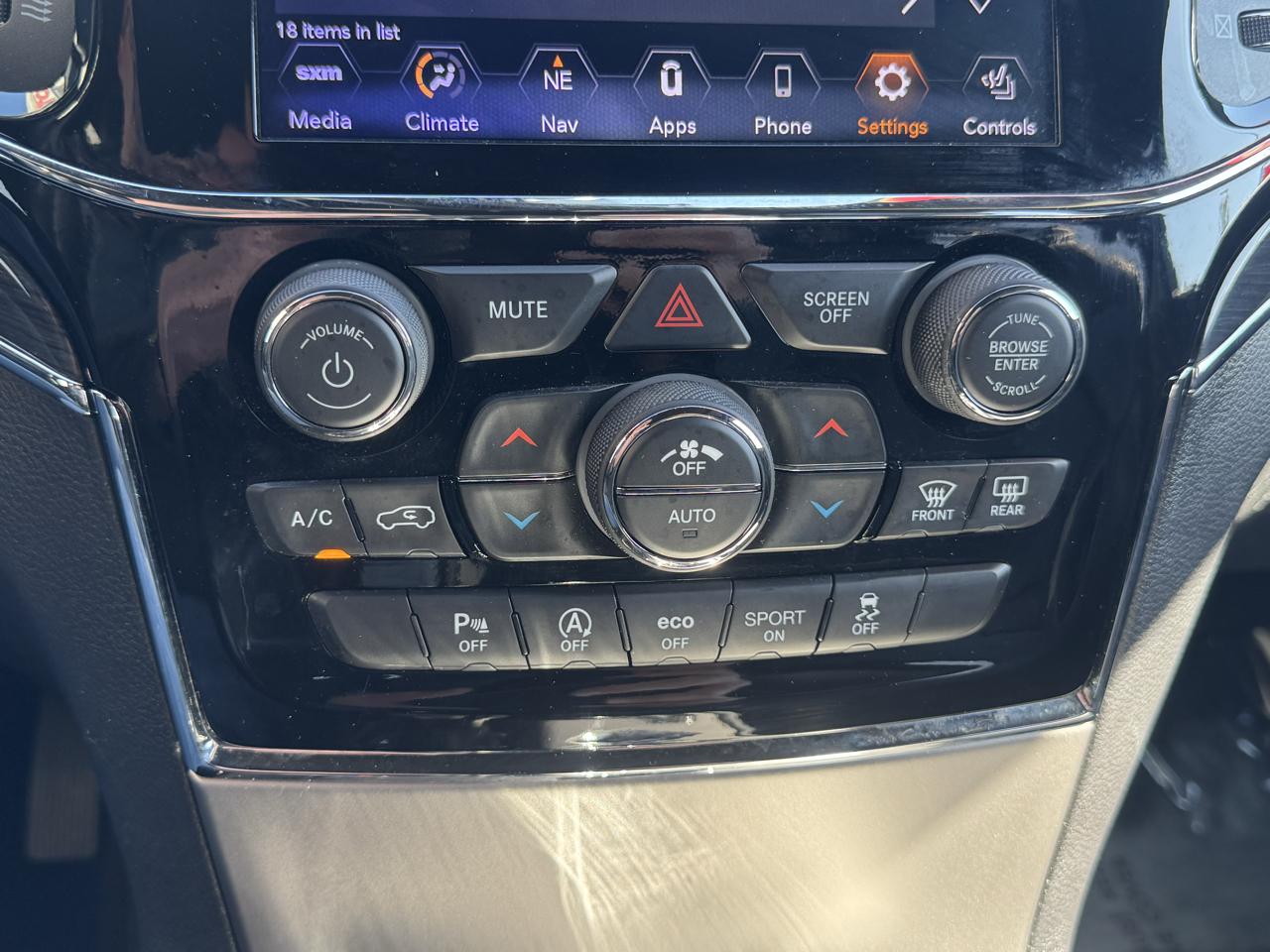 Jeep Grand Cherokee Overland 4WD 2020