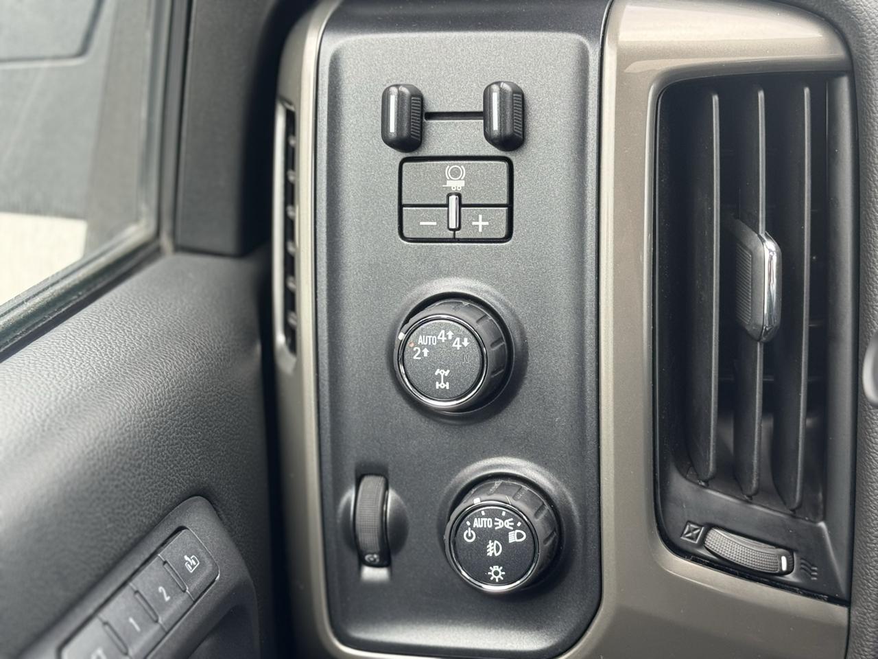 Chevrolet Silverado 1500 High Country Crew Cab Short Box 4WD 2018