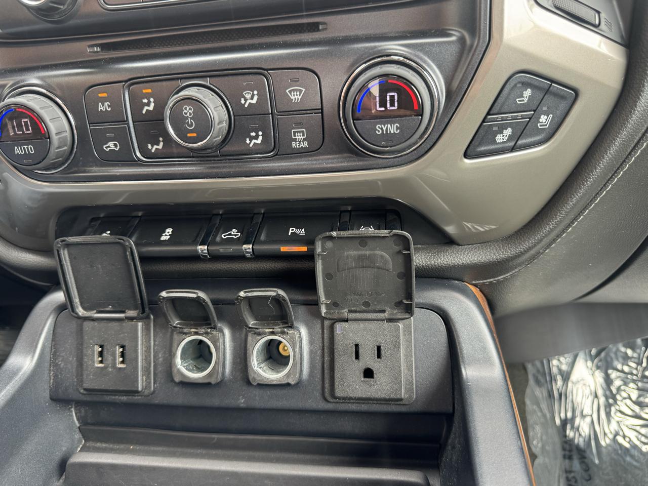 Chevrolet Silverado 1500 High Country Crew Cab Short Box 4WD 2018