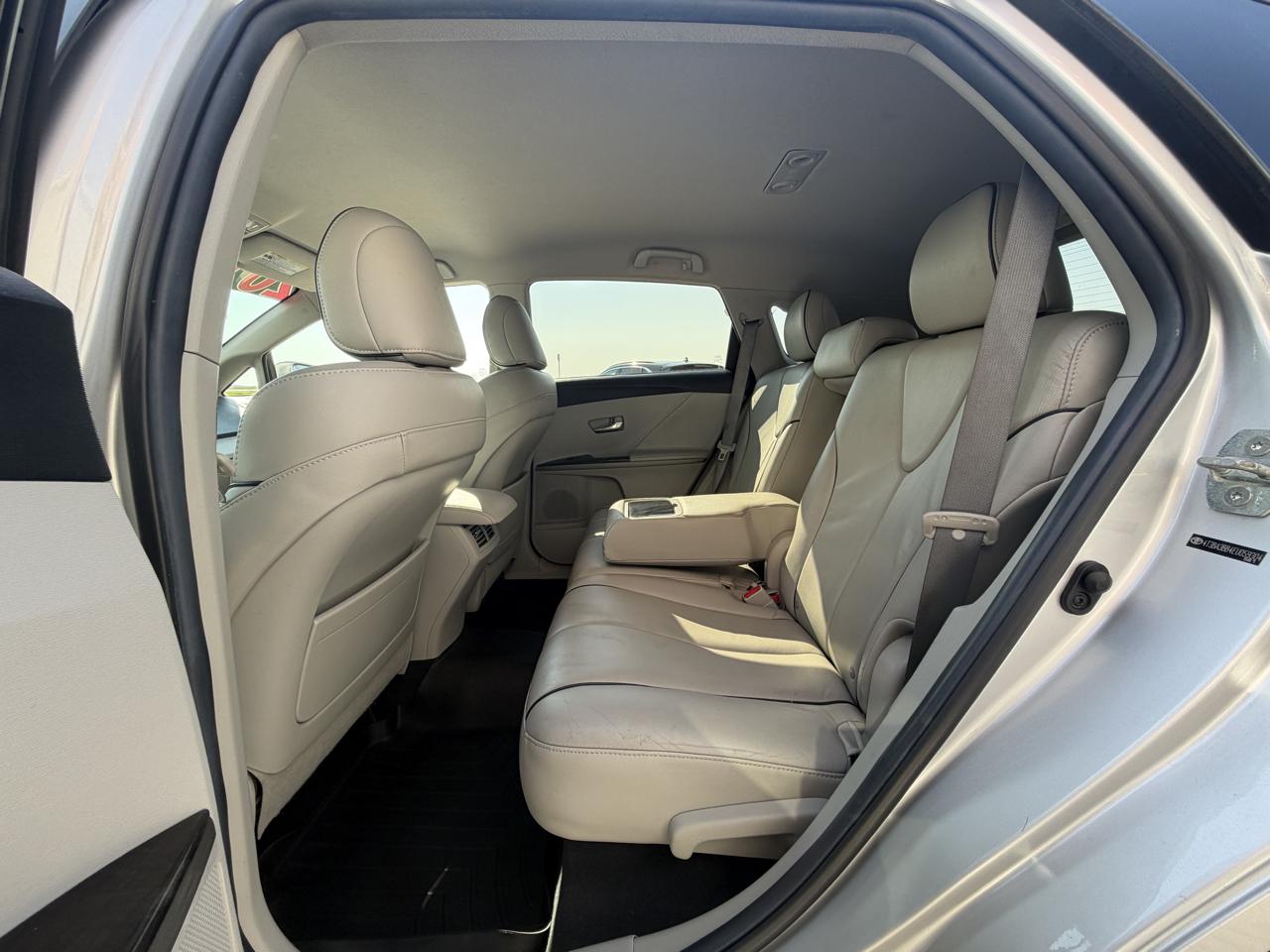 Toyota Venza  2014