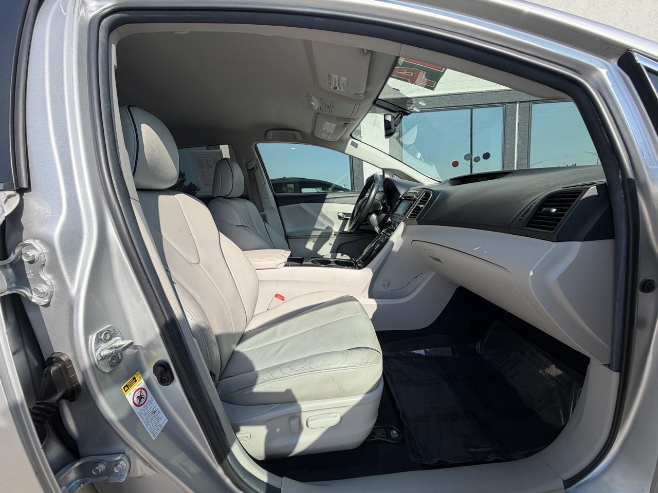 Toyota Venza  2014