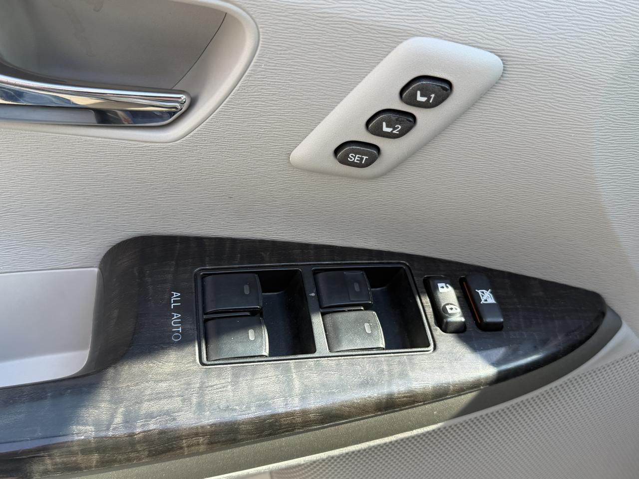 Toyota Venza  2014