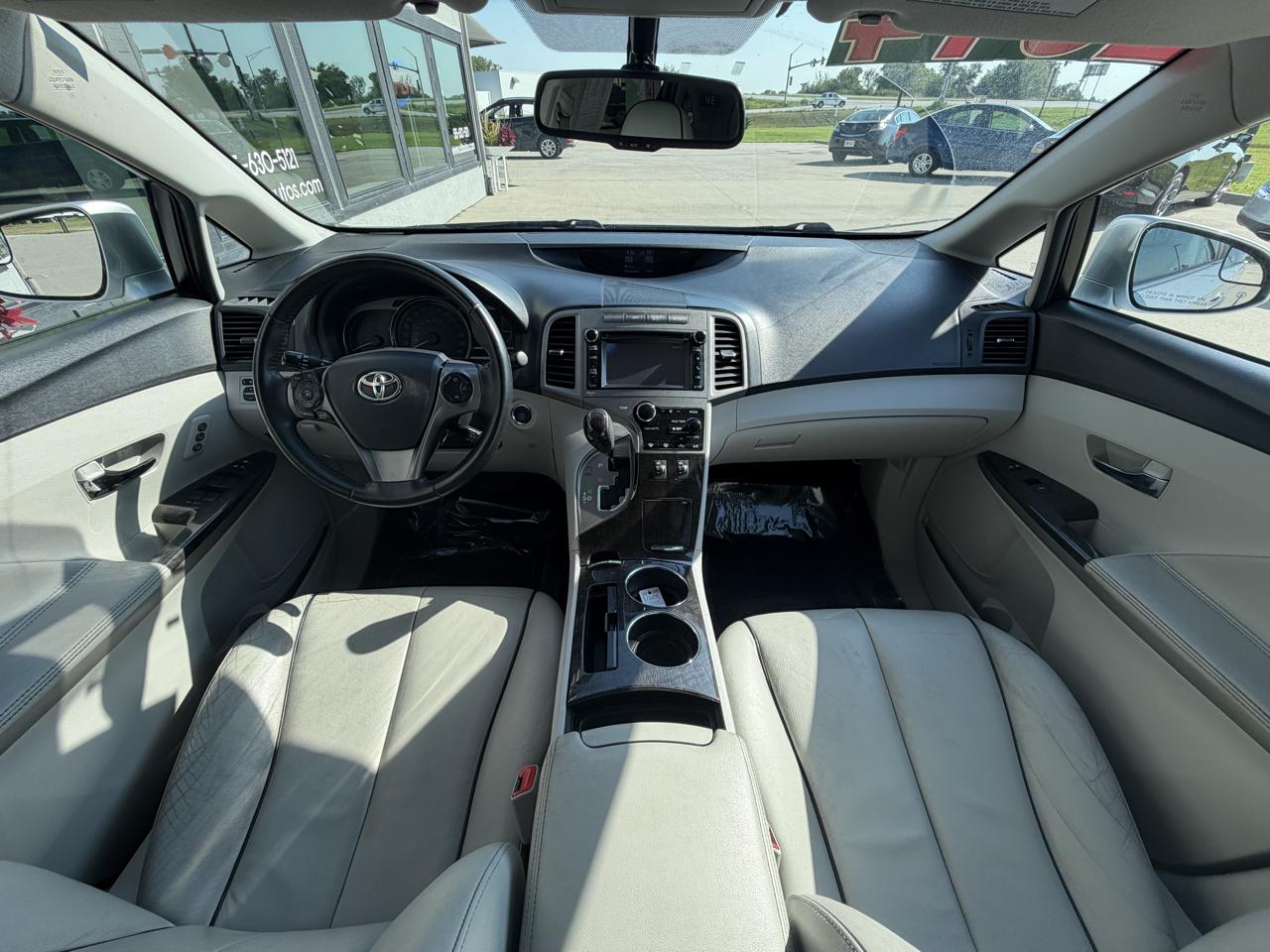 Toyota Venza  2014