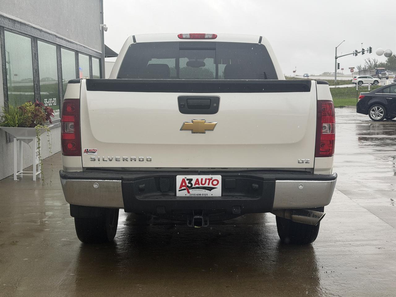 Chevrolet Silverado 1500 LTZ Crew Cab 4WD 2013