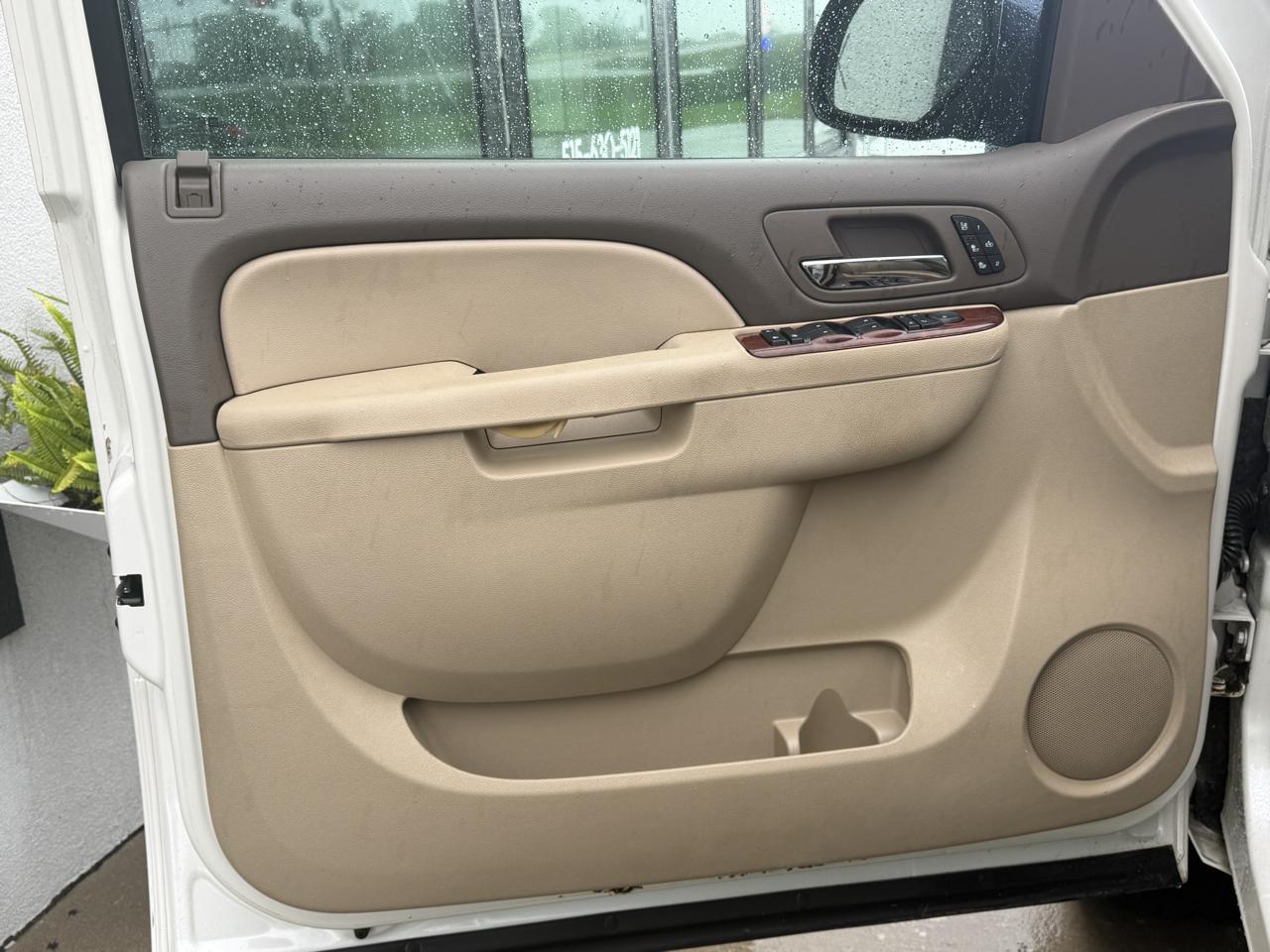 Chevrolet Silverado 1500 LTZ Crew Cab 4WD 2013