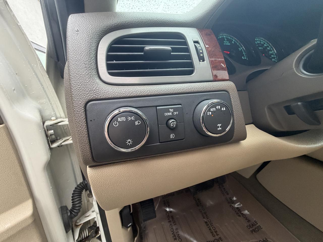 Chevrolet Silverado 1500 LTZ Crew Cab 4WD 2013