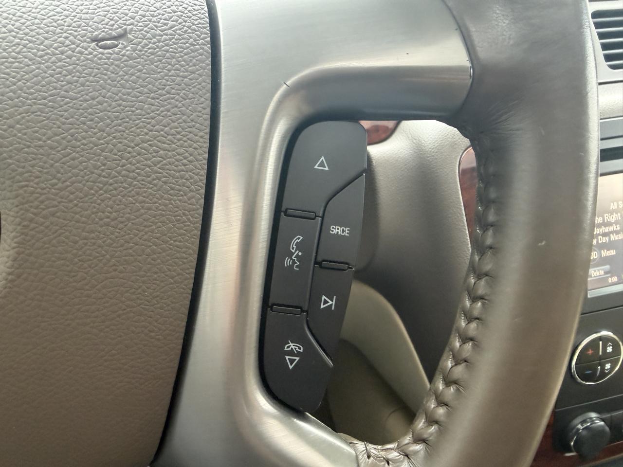 Chevrolet Silverado 1500 LTZ Crew Cab 4WD 2013