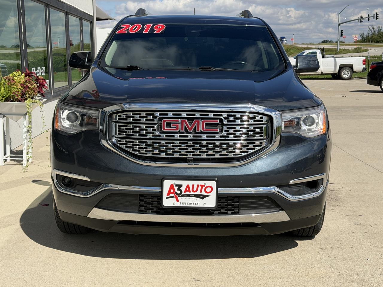 GMC Acadia Denali AWD 2019