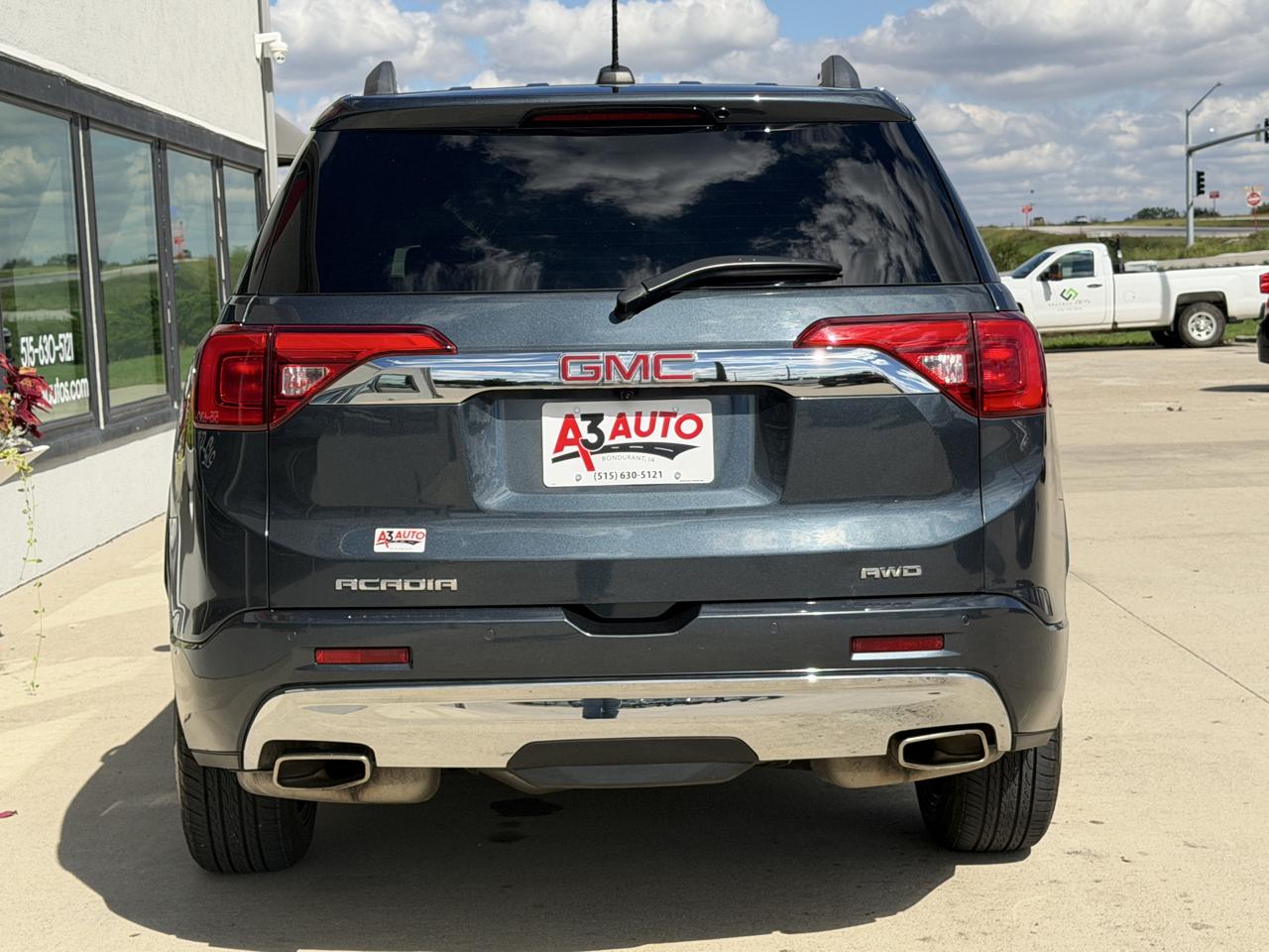 GMC Acadia Denali AWD 2019