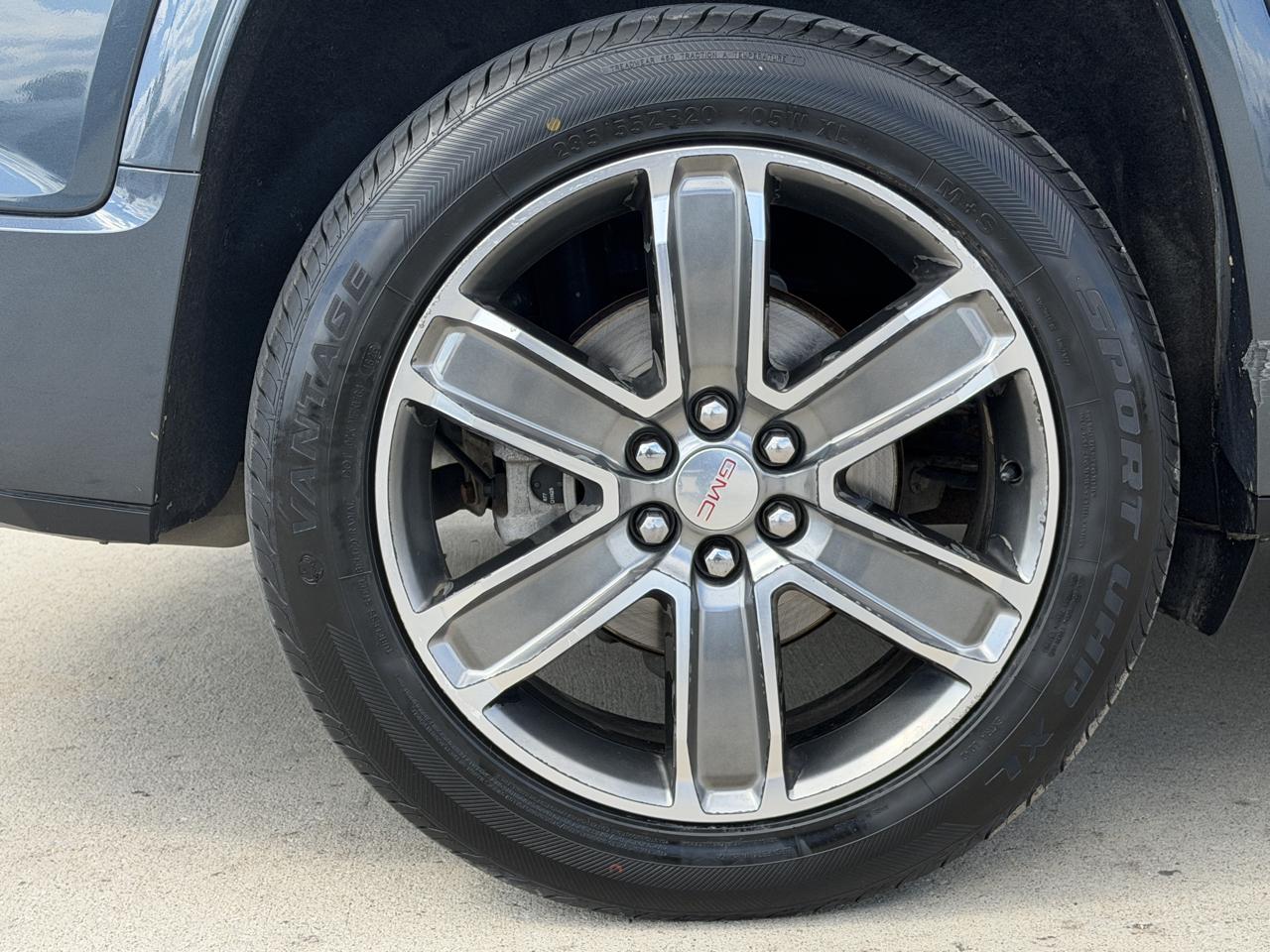 GMC Acadia Denali AWD 2019