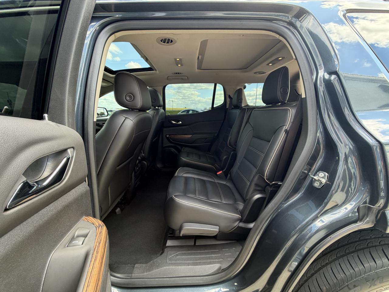 GMC Acadia Denali AWD 2019