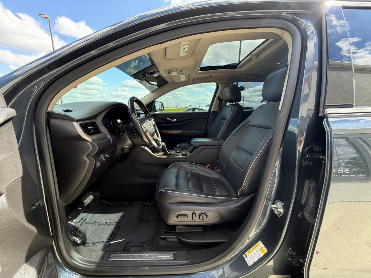 GMC Acadia Denali AWD 2019