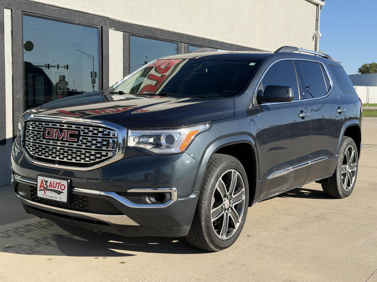 GMC Acadia Denali AWD 2019