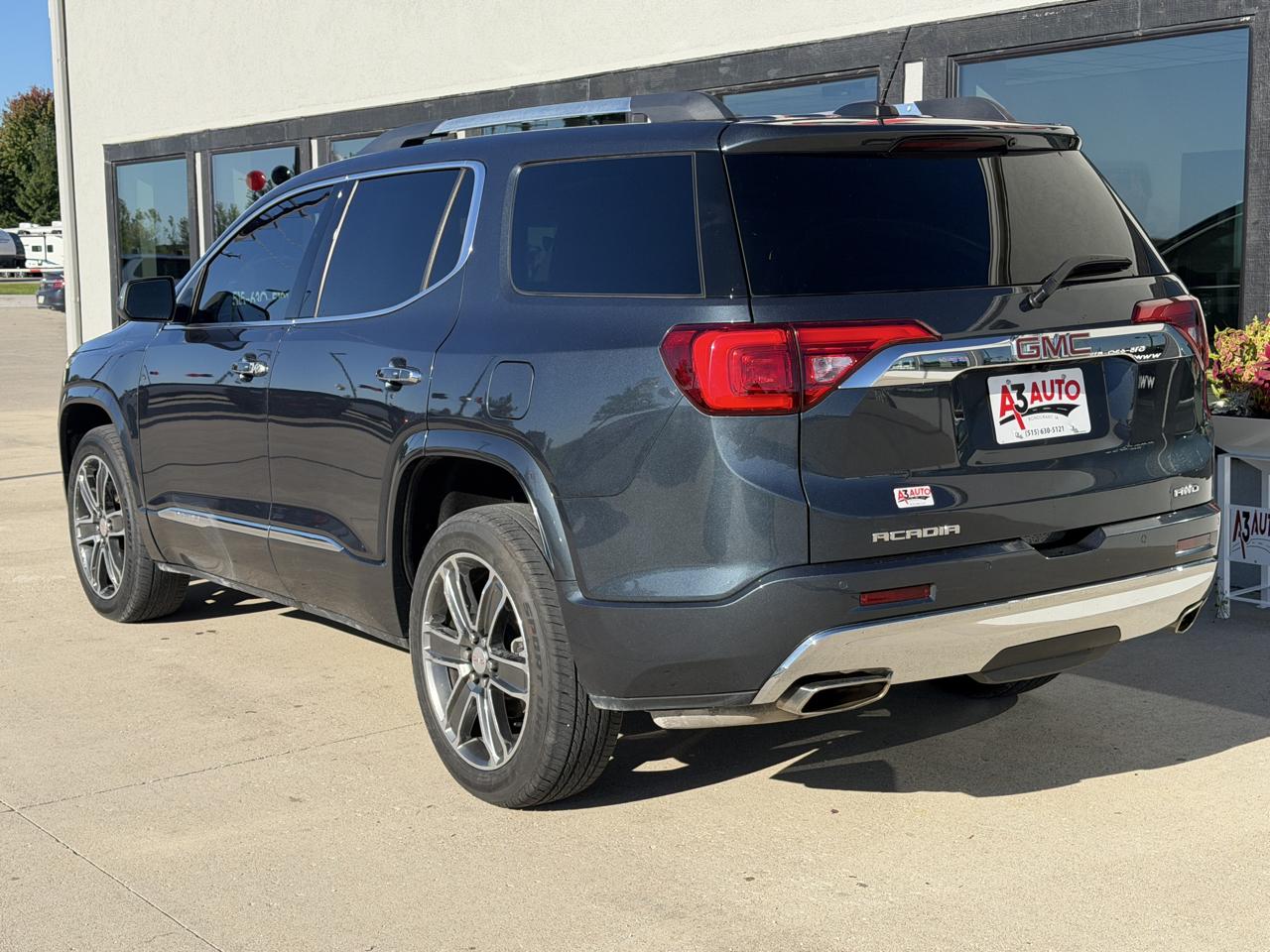 GMC Acadia Denali AWD 2019