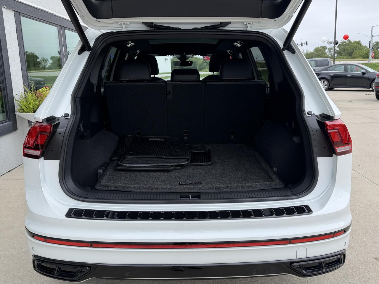 Volkswagen Tiguan SE R-Line Black 4MOTION 2022