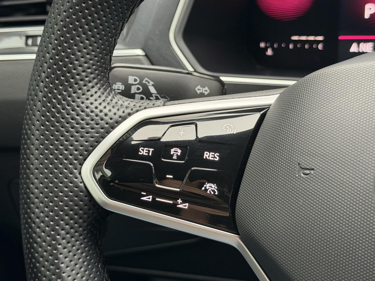Volkswagen Tiguan SE R-Line Black 4MOTION 2022