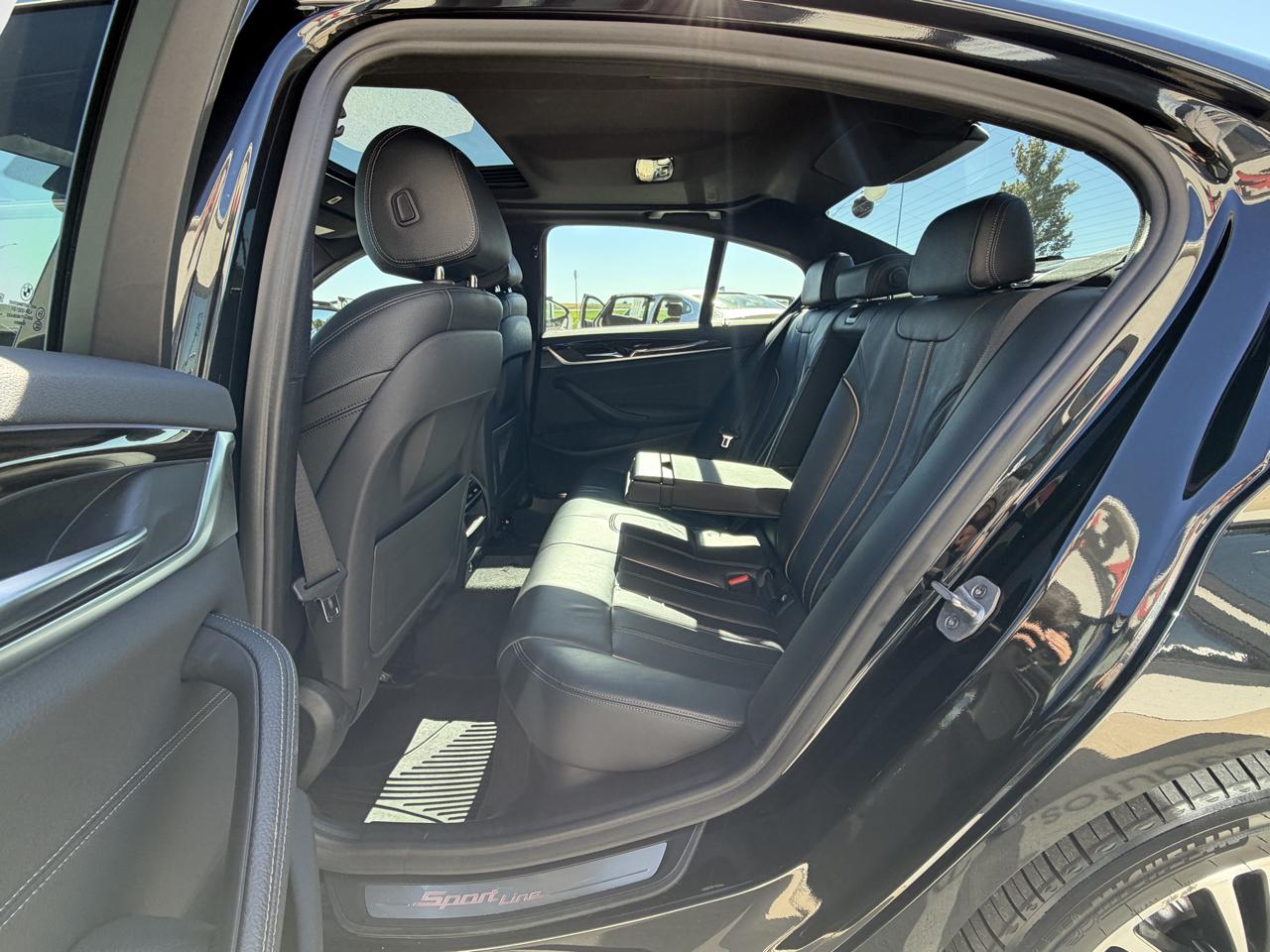 BMW 5-Series 530i xDrive 2019