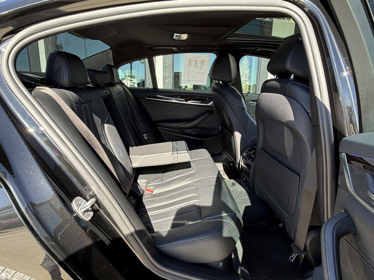 BMW 5-Series 530i xDrive 2019