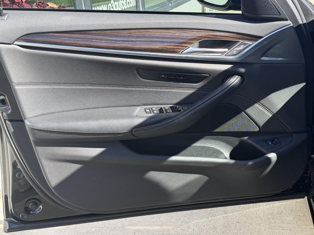 BMW 5-Series 530i xDrive 2019