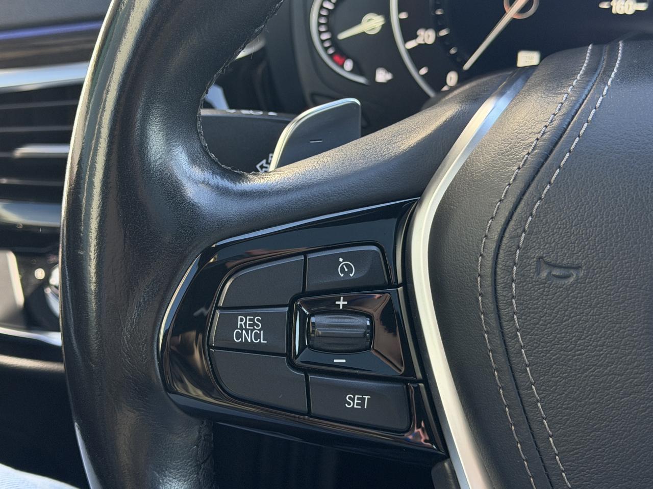 BMW 5-Series 530i xDrive 2019