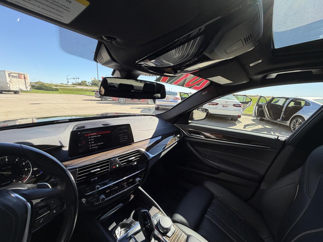 BMW 5-Series 530i xDrive 2019