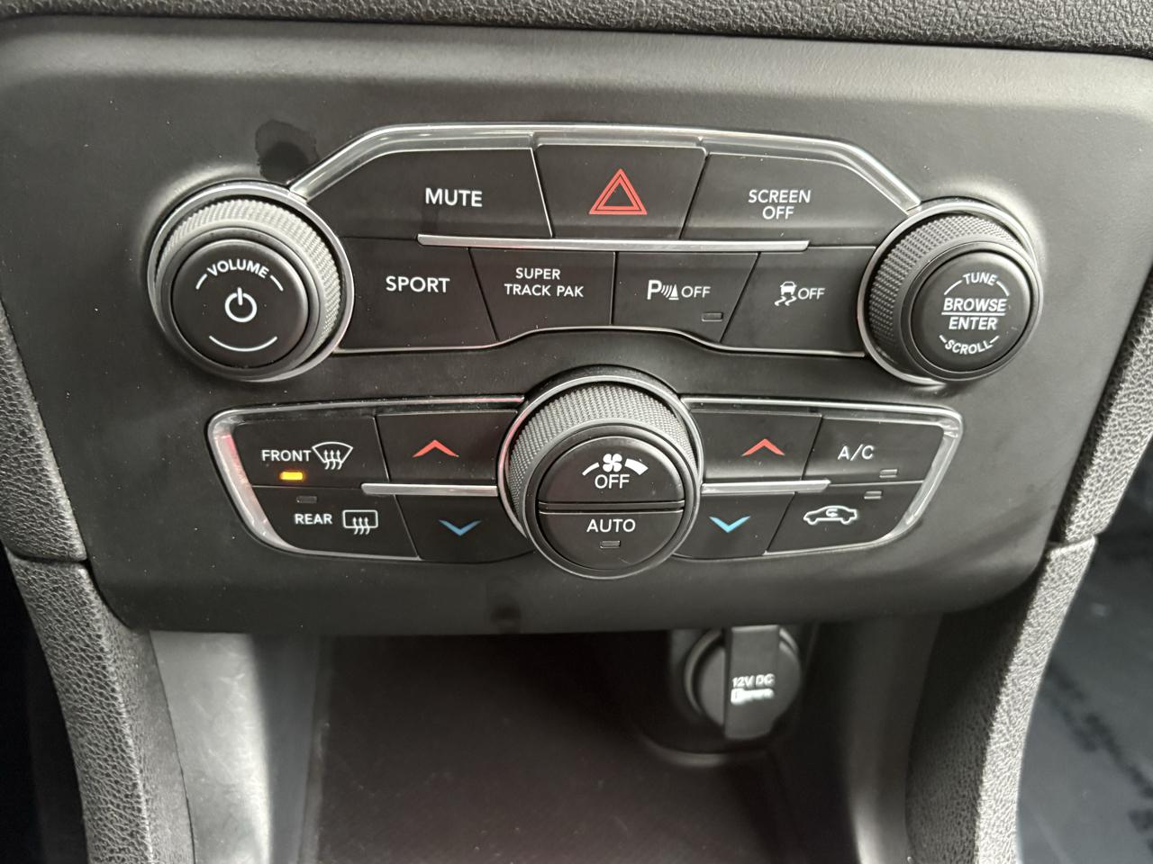 Dodge Charger SXT AWD 2020