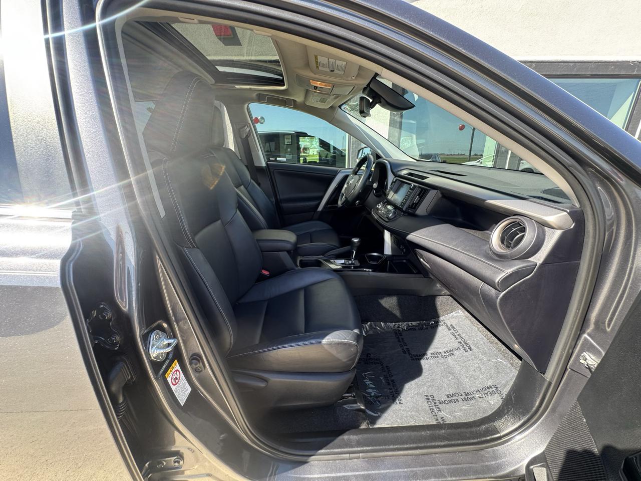 Toyota RAV4 Limited AWD 2016