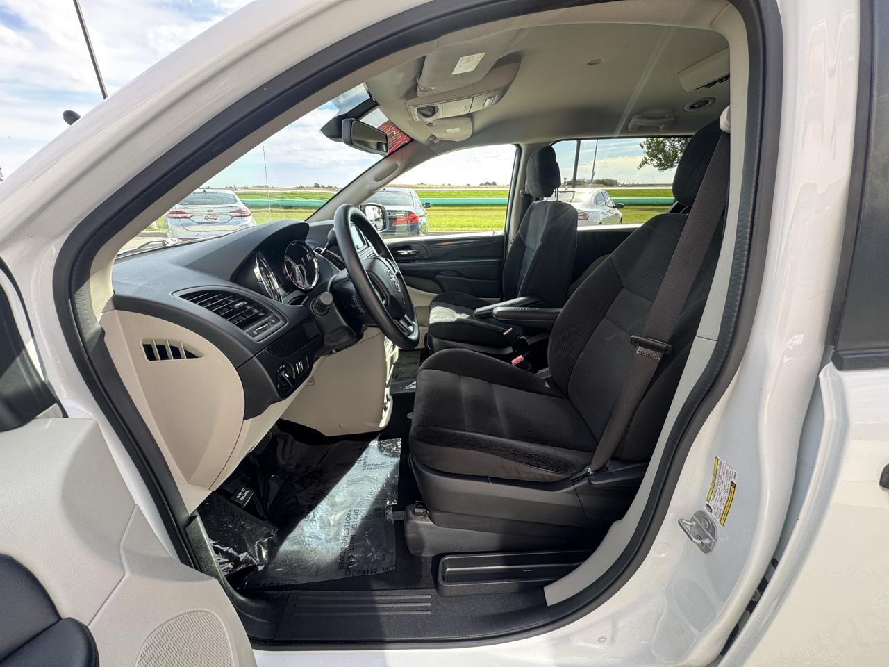 Dodge Grand Caravan SE 2020