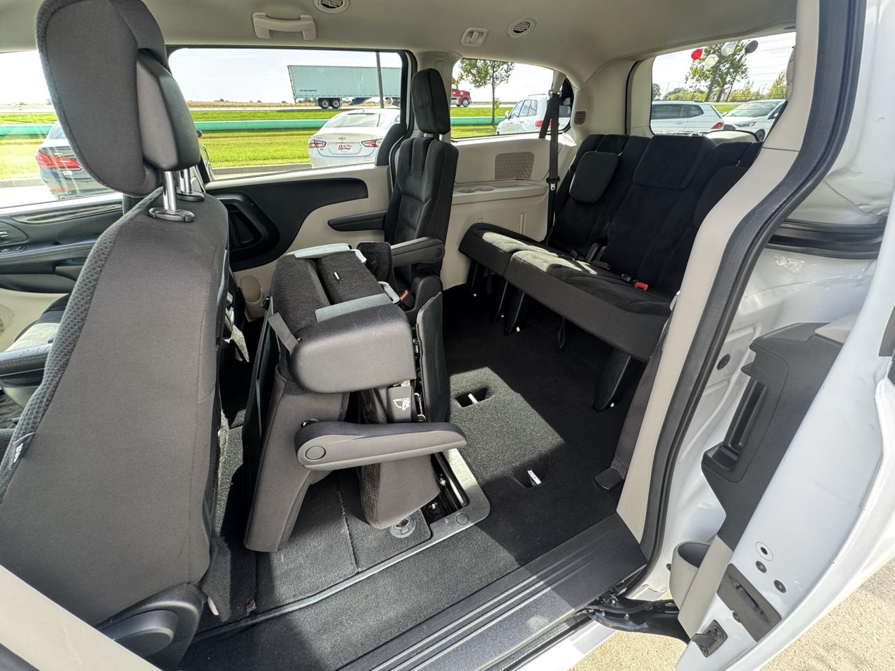 Dodge Grand Caravan SE 2020