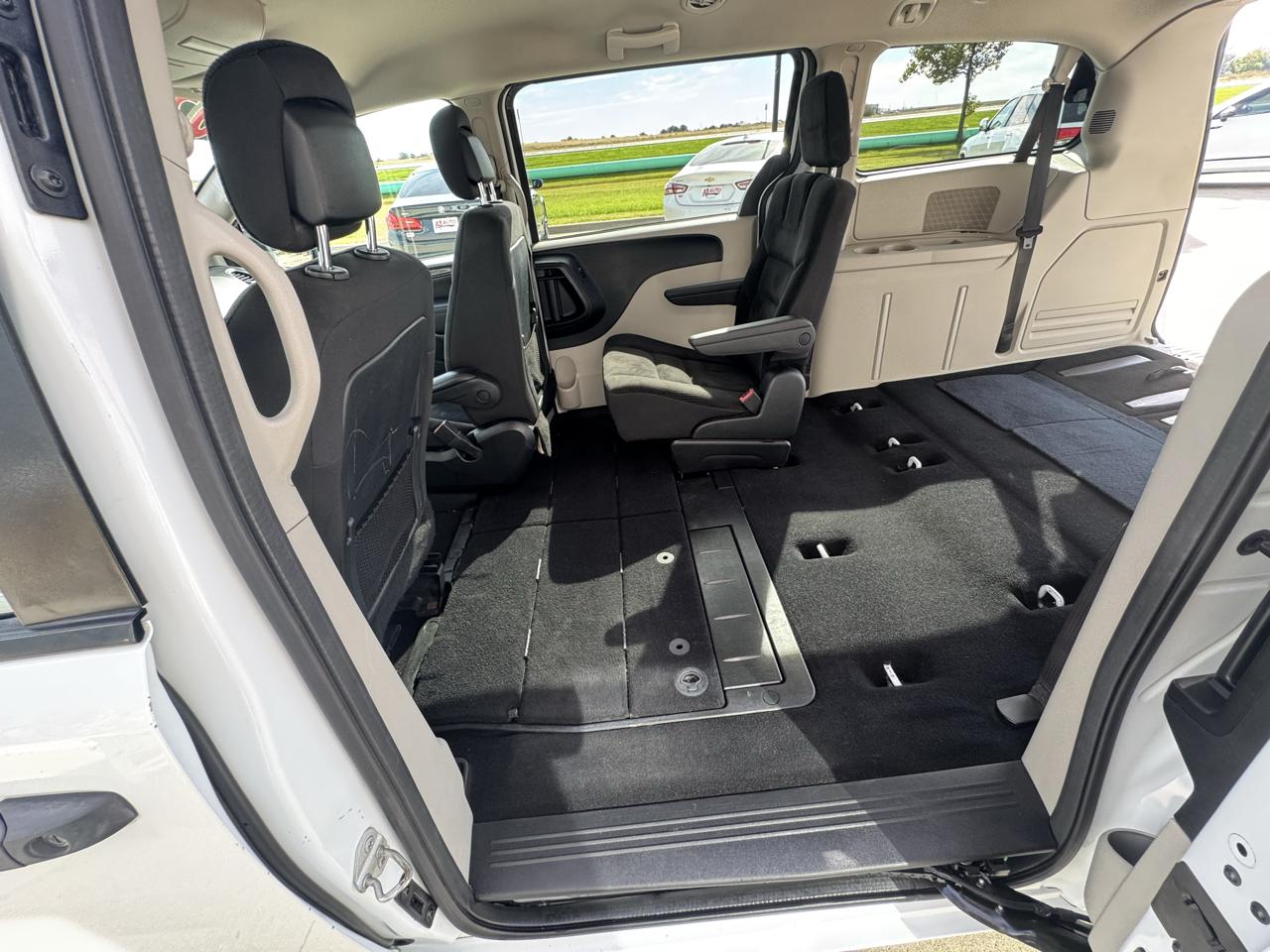 Dodge Grand Caravan SE 2020