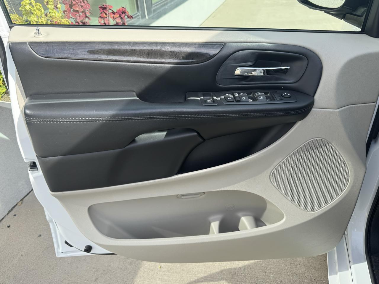 Dodge Grand Caravan SE 2020